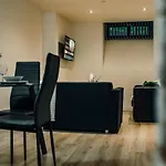 Bv Cosy Basement Apartment At Conditioning House