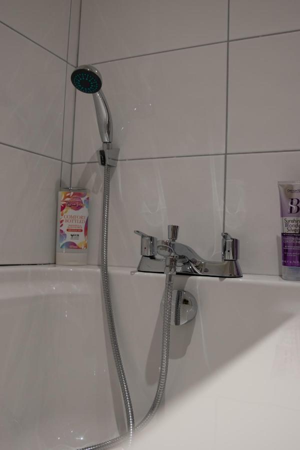 Apartment Bv Cosy Basement At Conditioning House Bradford (West Yorkshire)