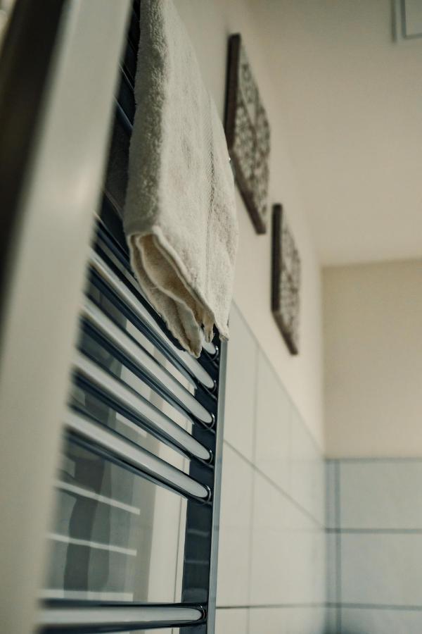 Bv Cosy Basement At Conditioning House Apartment Bradford (West Yorkshire)